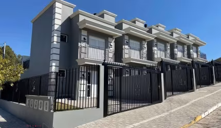 Casa em condomínio fechado com 2 quartos à venda na Policarpo Corteletti, 190, Cruzeiro, Farroupilha por R$ 449.000