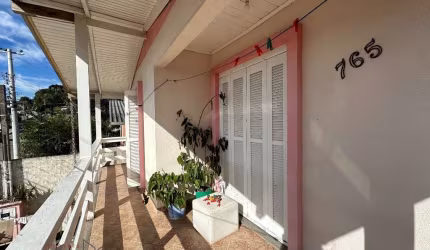 Casa em condomínio fechado com 3 quartos à venda na Augusto Crippa, 123, Primeiro de Maio, Farroupilha por R$ 580.000