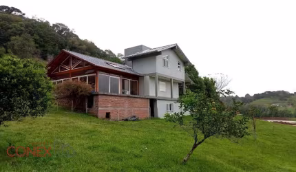 Chácara / sítio com 3 quartos à venda na Área Rural, 31, Zona Rural, Farroupilha por R$ 1.690.000