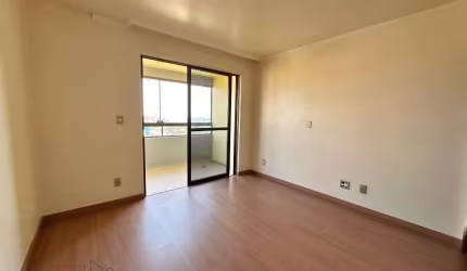 Apartamento com 2 quartos à venda na Rua Giácomo Capeletti, 67, Madureira, Caxias do Sul por R$ 380.000