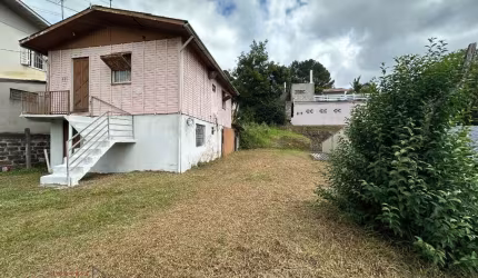 Casa com 2 quartos à venda na Natal João Cesca, 171, Cruzeiro, Farroupilha por R$ 280.000