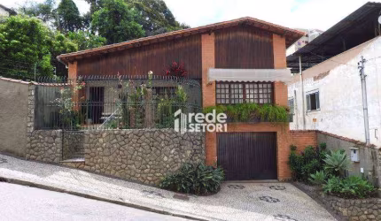 Casa com 4 quartos à venda, 267 m² por R$ 2.800.000 - São Mateus - Juiz de Fora/MG