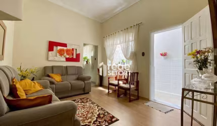 Casa com 5 quartos à venda, 200 m² por R$  - Costa Carvalho - Juiz de Fora/MG