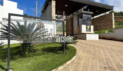 Terreno à venda, 438 m² por R$ 263.000,00 - Salvaterra - Juiz de Fora/MG
