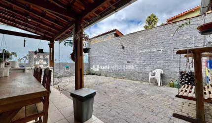 Casa com 5 quartos à venda, 238 m² por R$ 650.000 - Marilândia - Juiz de Fora/MG