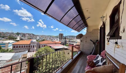 Apartamento Garden com 2 quartos à venda, 79 m² de R$400.000 por R$ 370.000 - Santa Catarina - Juiz de Fora/MG