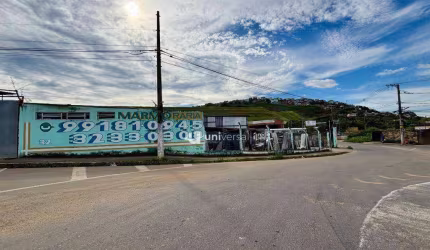 Terreno comercial à venda de 323 m² em frente ao Estádio Municipal por R$ 380.000 - Aeroporto - Juiz de Fora/MG