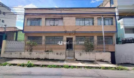 Apartamento com 3 Quartos para alugar, 104 m² por R$ 1.347/mês - Grajaú - Juiz de Fora/MG