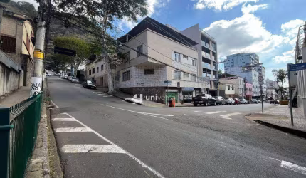 Casa com 9 quartos para alugar, 250 m² por R$ 7.500/mês - Centro - Juiz de Fora/MG