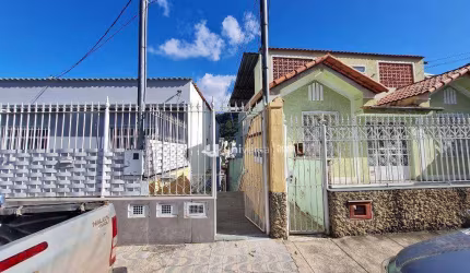 Apartamento com 1 Quarto para alugar, 35 m² por R$ 894/mês - Jardim Glória - Juiz de Fora/MG