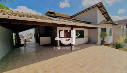 Casa, 320 m² - venda por R$ 1.190.000,00 ou aluguel por R$ 6.355,00/mês - São Lucas - Juiz de Fora/MG