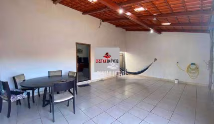 Casa com 3 quartos à venda no Bairro Aclimação - Uberlândia/MG