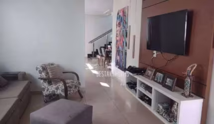 Casa com 4 quartos à venda, bairro Umuarama - Uberlândia/MG