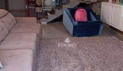 Sobrado com 4 quartos à venda no Bairro Jardim Patrícia - Uberlândia/MG