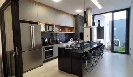Casa com 3 quartos à venda, bairro Aclimação - Uberlândia/MG