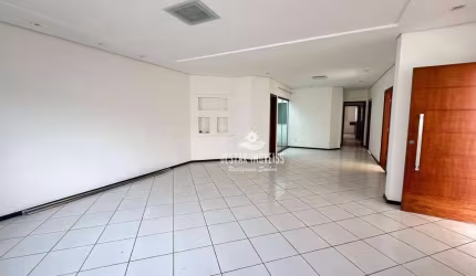Casa com 4 quartos à venda, bairro Jardim Karaíba - Uberlândia/MG