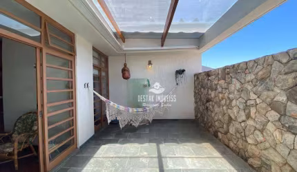 Casa com 4 quartos à venda, bairro Lidice - Uberlândia/MG