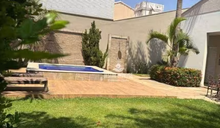 Sobrado com 3 quartos à venda, bairro Vigilato Pereira - Uberlândia/MG