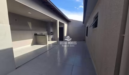 Casa com 3 quartos à venda, bairro  Santa Mônica - Uberlândia/MG