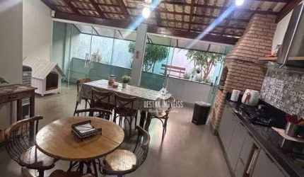 Casa com 3 quartos à venda, bairro Jardim Sul - Uberlândia/MG