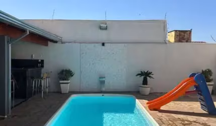 Casa com 3 quartos à venda, bairro Alto Umuarama - Uberlândia/MG