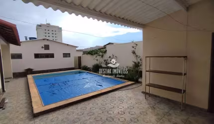 Casa com 3 quartos à venda, bairro Brasil - Uberlândia/MG
