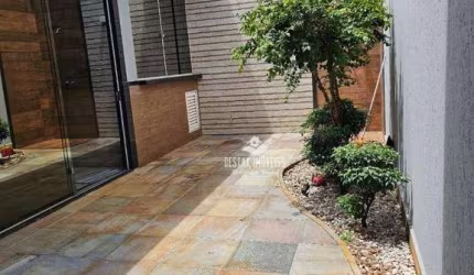 Casa com 3 quartos à venda, bairro Presidente Roosevelt - Uberlândia/MG