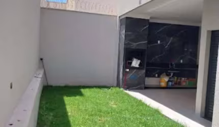 Casa com 3 quartos à venda bairro Jardim Inconfidência - Uberlândia/MG