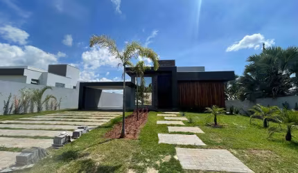 CASA  EM CONDOMÍNIO MIRANTE DO FIDALGO  COM 04 QUARTOS, SUITES E GOURMET!