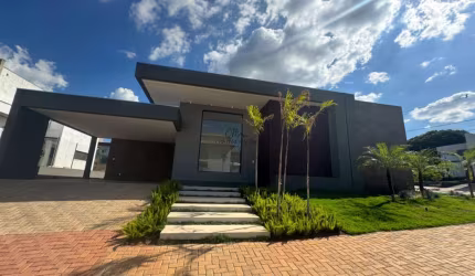 Casa maravilhosa, linear, toda integrada e com armários no Condomínio Gran Royalle Lagoa Santa!