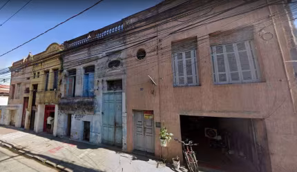Lote/Terreno para venda possui 336 metros quadrados em Centro - Santos - SP