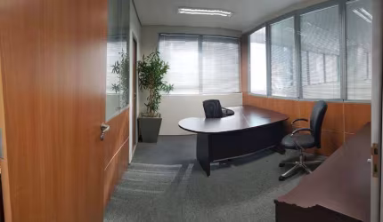 Sala/Conjunto para aluguel possui 285 metros quadrados em Cidade Monções - São Paulo - SP