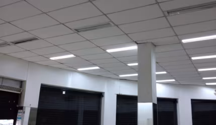 Ponto comercial/Loja/Box para aluguel com 362 metros quadrados com 1 quarto em Centro - Santos - SP