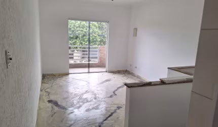 Vende-se casa de 3 quartos em Cidade Naútica - São Vicente - SP