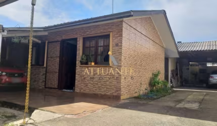 Casa em condomínio no bairro Colina do Sol