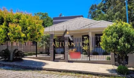Casa Semimobiliada no bairro Desvio Rizzo