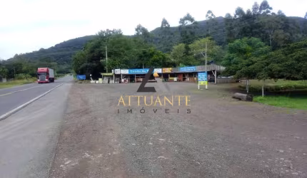Área de terra com Tenda comercial em Itati