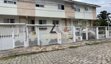 Sobrado triplex semi mobiliado - Ana Rech