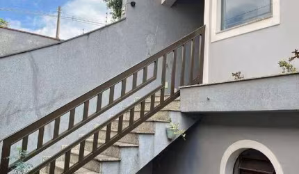 Sobrado Para Alugar na Vila Valparaíso em Santo André.