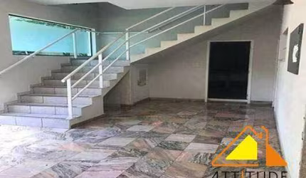 Sobrado Comercial/Residencial Para Alugar no Bairro Jardim em Santo André.