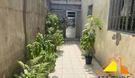 Sobrado à Venda no Bairro Padre Anchieta em Diadema.