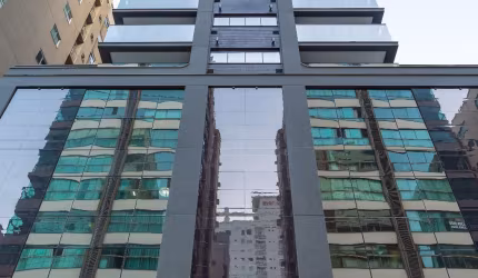 Apartamento de 3 suítes em 36 vezes para pagar ! em meia praia