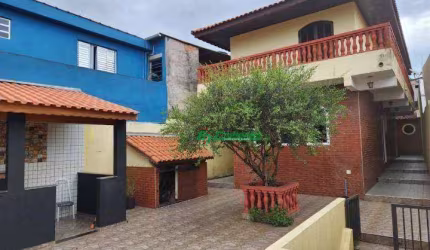 Sobrado com 3 dormitórios à venda, 400 m² por R$ 689.000,00 - Cidade Soberana - Guarulhos/SP