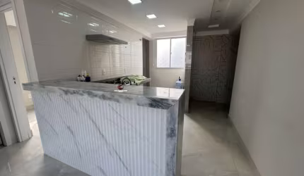 Apartamento à Venda na Praia do Morro em Guarapari ES, há 500m do Mar, na Avenida Paris, Reformado, com 2 Quartos