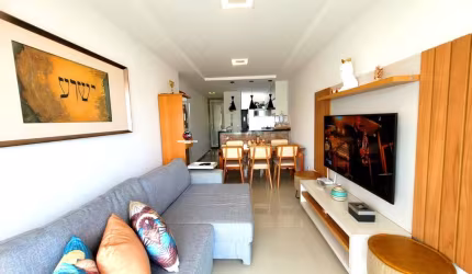Apartamento á venda em Guarapari Praia do Morro mobiliado e decorado perto do mar no Edifício Vila D mont composto de: 3 quartos sendo 1 suíte