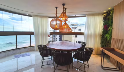 Apartamento á venda em Guarapari Es decorado e alto padrão com vista par o mar e área de lazer Residencial Aída Paiva e composto de 3 quartos sendo 1