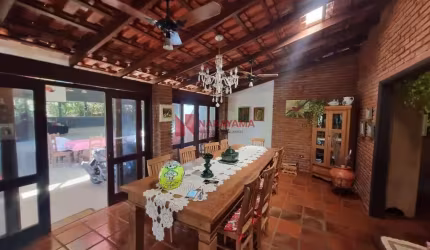 Chácara em Área Urbana em Londrina/PR - Zona Leste.