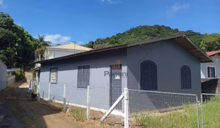 Casa com 2 dormitórios à venda, 70 m² por R$ 698.000,00 - Aririú - Palhoça/SC