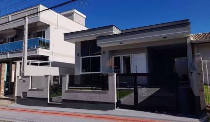 Casa com 3 dormitórios à venda, 102 m² por R$ 765.000,00 - São Sebastião - Palhoça/SC