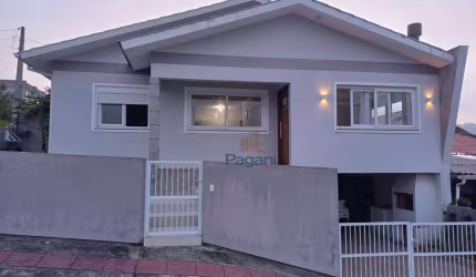 Casa com 02 dormitórios no Jardins , com 132 m² valor 620.000,00